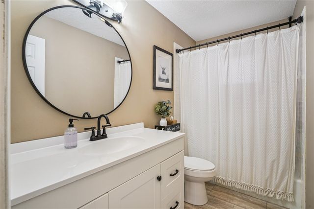 1227 Sunset Street, Polk City, IA 50226