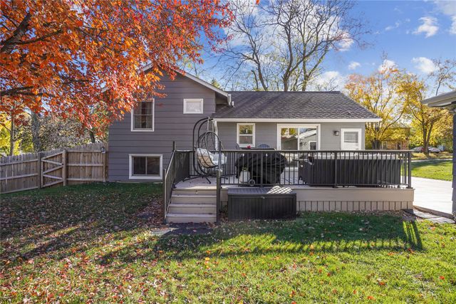 1227 Sunset Street, Polk City, IA 50226