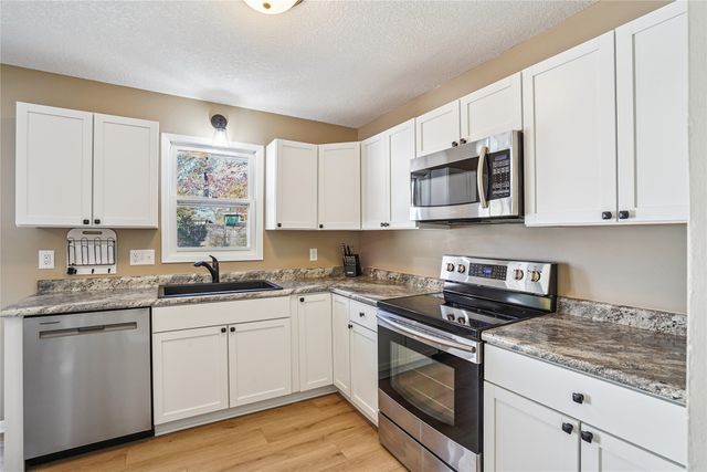 1227 Sunset Street, Polk City, IA 50226