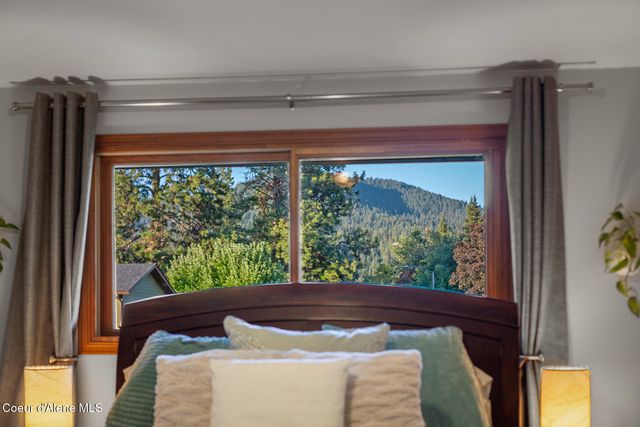 3307 W PINE HILL DR, Coeur D'alene, ID 83815