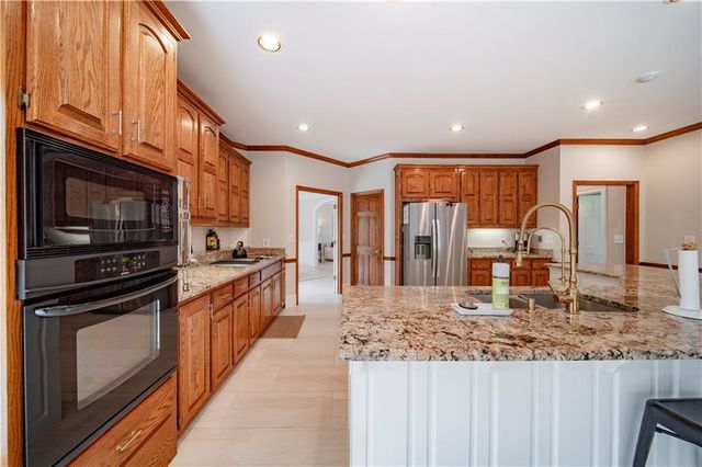 2175 River Cliff Drive, Roswell, GA 30076