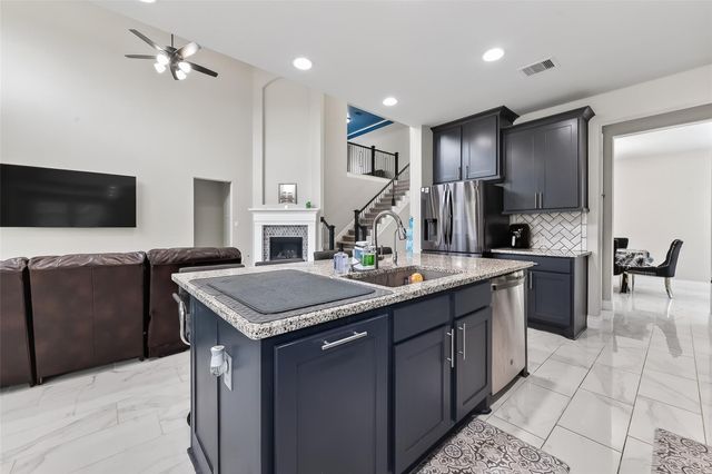 1806 Hackberry Heights Drive, Richmond, TX 77406