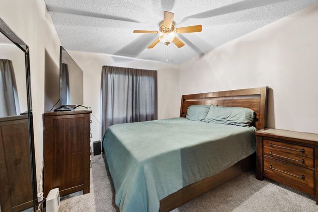 9701 W Greenspoint St, Wichita, KS 67205
