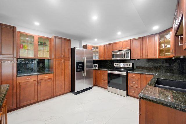 500 Three Islands Blvd 206, Hallandale Beach, FL 33009
