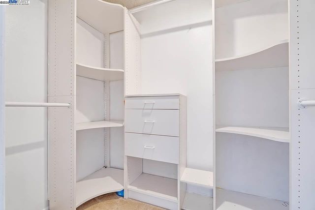 151 Lakeside Dr 213, Oakland, CA 94612