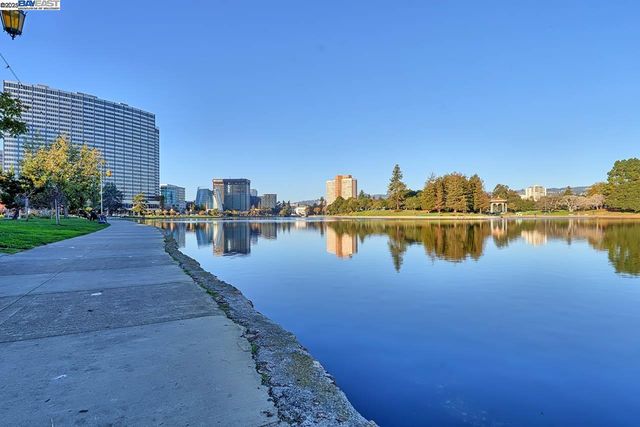 151 Lakeside Dr 213, Oakland, CA 94612