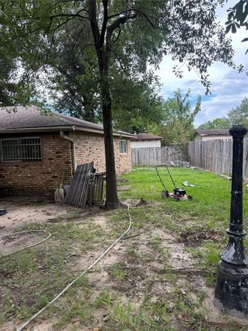 9006 Circle Cove Court, Houston, TX 77088