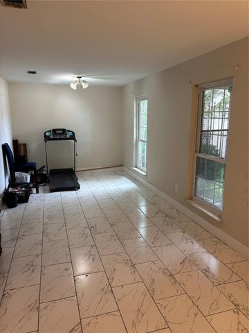 9006 Circle Cove Court, Houston, TX 77088