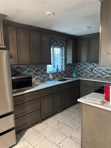 9006 Circle Cove Court, Houston, TX 77088