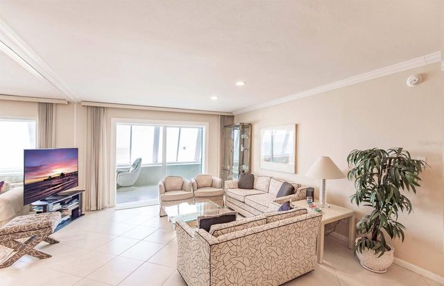 1055 W PEPPERTREE DRIVE 802AA, Sarasota, FL 34242