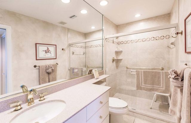 1055 W PEPPERTREE DRIVE 802AA, Sarasota, FL 34242