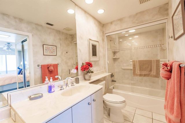 1055 W PEPPERTREE DRIVE 802AA, Sarasota, FL 34242