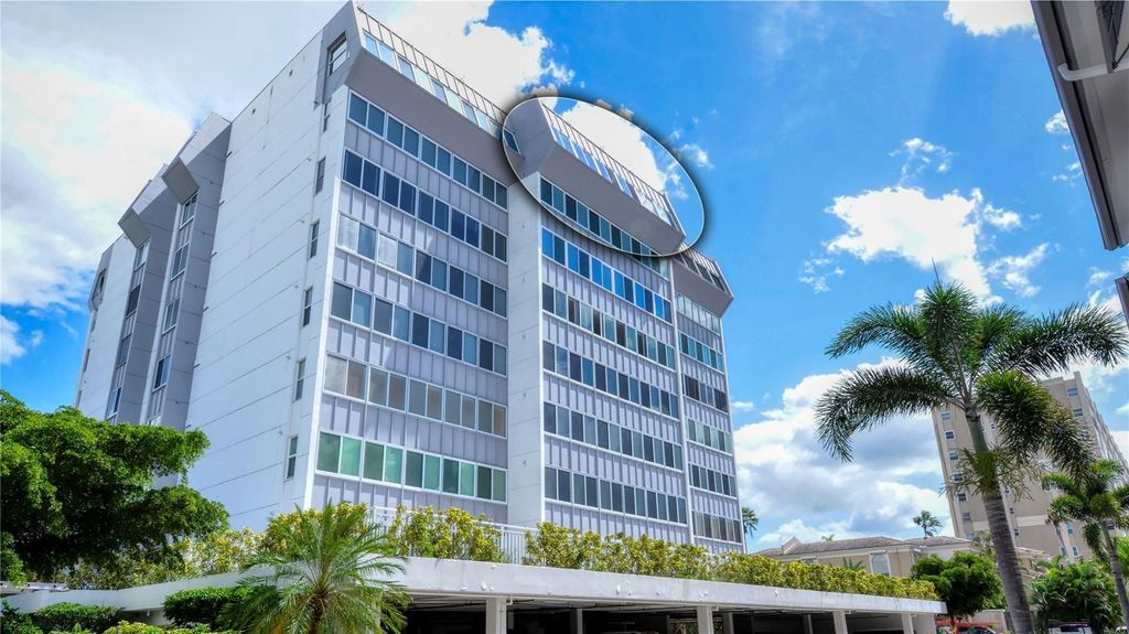 1055 W PEPPERTREE DRIVE 802AA, Sarasota, FL 34242