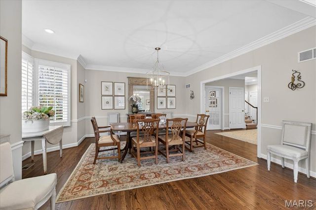 31 Conway Close Road, Ladue, MO 63124