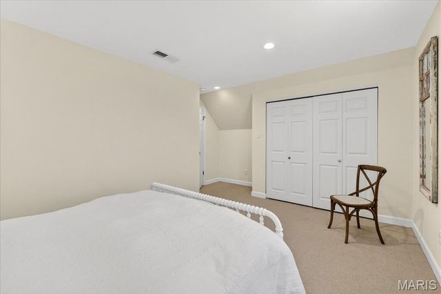 31 Conway Close Road, Ladue, MO 63124