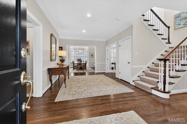 31 Conway Close Road, Ladue, MO 63124