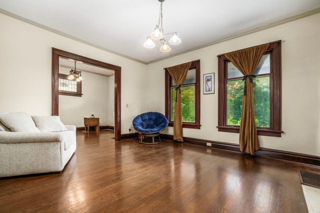 1735 Franklin Park S, Columbus, OH 43205