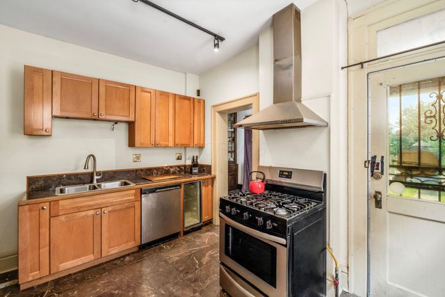 1735 Franklin Park S, Columbus, OH 43205