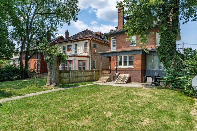 1735 Franklin Park S, Columbus, OH 43205