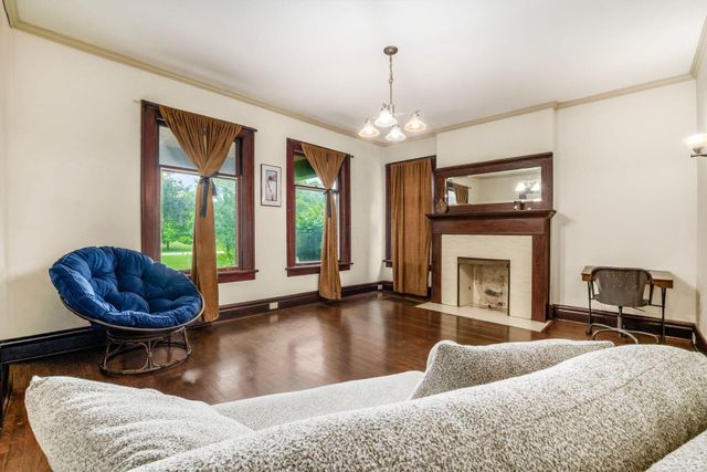 1735 Franklin Park S, Columbus, OH 43205