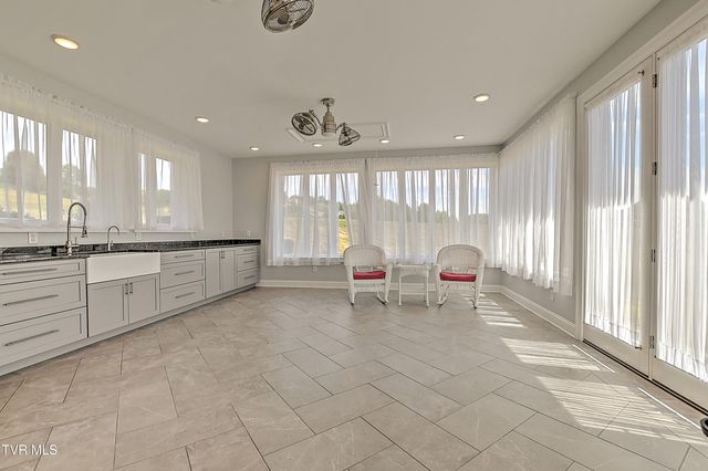 3625 Holly Creek Road, Greeneville, TN 37745