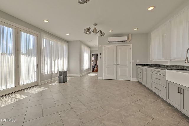3625 Holly Creek Road, Greeneville, TN 37745