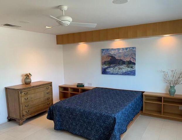 3045 N Cerritos Road, Palm Springs, CA 92262