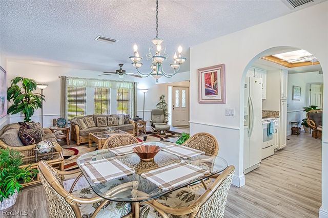 5036 SW 9th PL, Cape Coral, FL 33914