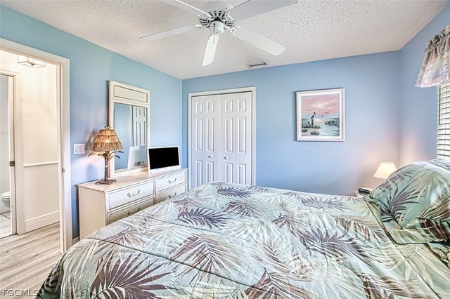 5036 SW 9th PL, Cape Coral, FL 33914