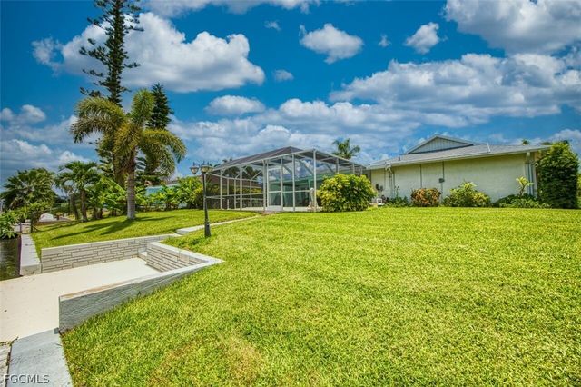 5036 SW 9th PL, Cape Coral, FL 33914