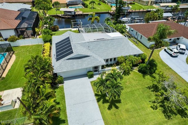 5036 SW 9th PL, Cape Coral, FL 33914