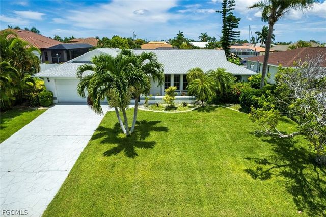 5036 SW 9th PL, Cape Coral, FL 33914