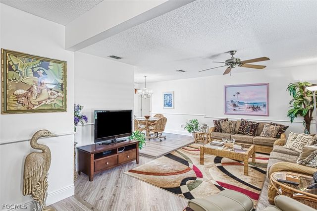 5036 SW 9th PL, Cape Coral, FL 33914