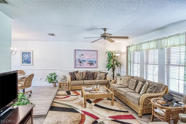 5036 SW 9th PL, Cape Coral, FL 33914