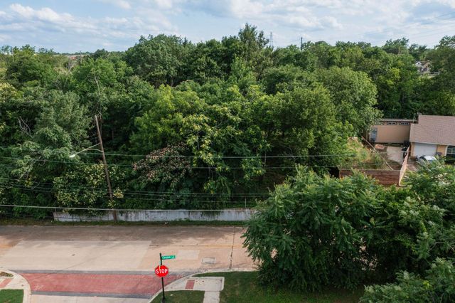 1610 Canyon Street, Dallas, TX 75203