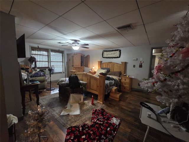 25408 Cove DR, Spicewood, TX 78669