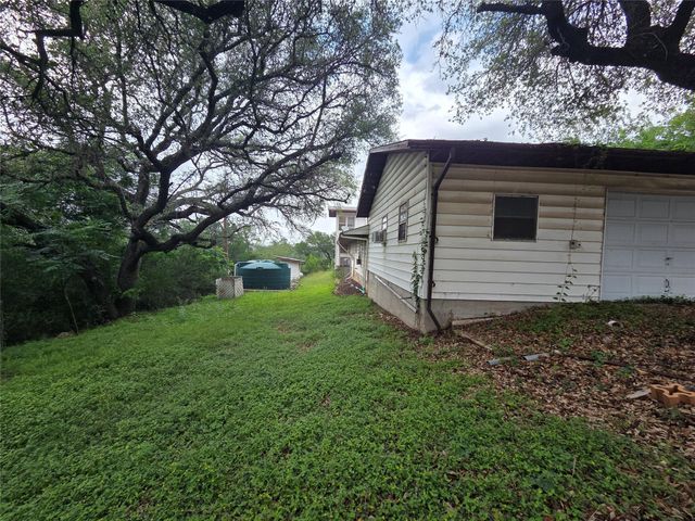 25408 Cove DR, Spicewood, TX 78669