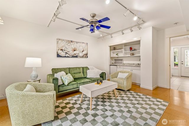 23431 9th Avenue SE, Bothell, WA 98021