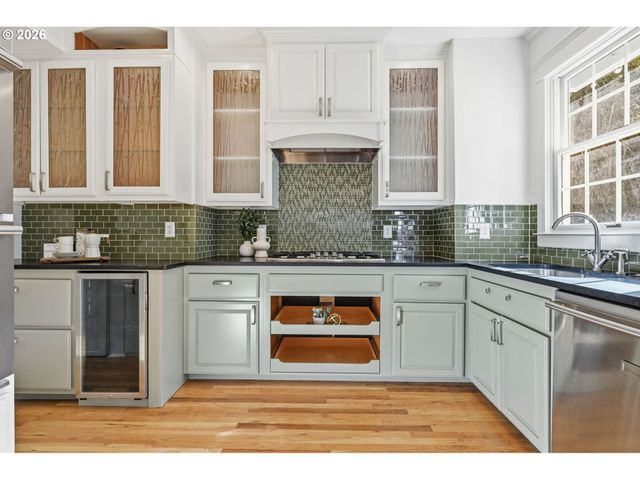 2917 Ne 9TH Ave, Portland, OR 97212