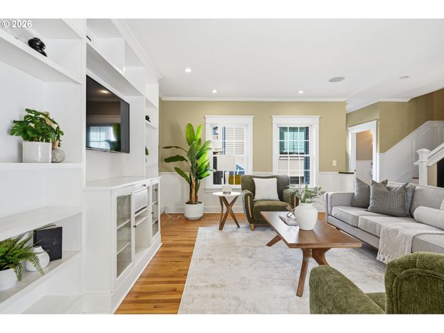 2917 Ne 9TH Ave, Portland, OR 97212
