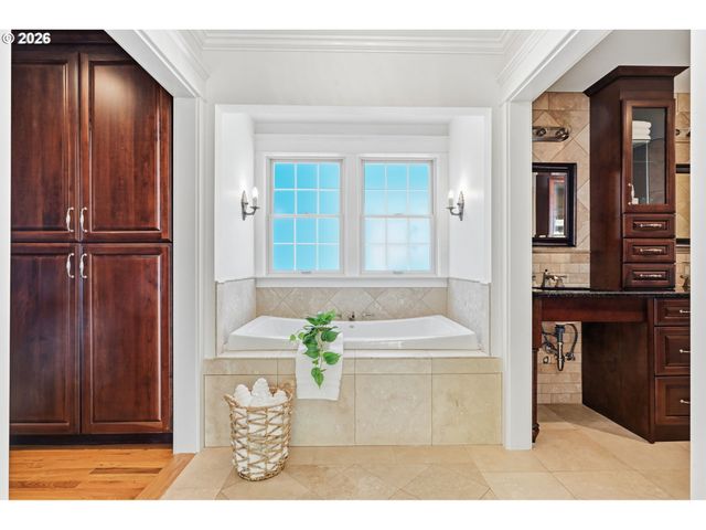 2917 Ne 9TH Ave, Portland, OR 97212