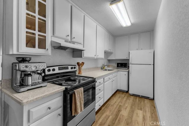 2800 N Los Felices West 107, Palm Springs, CA 92262