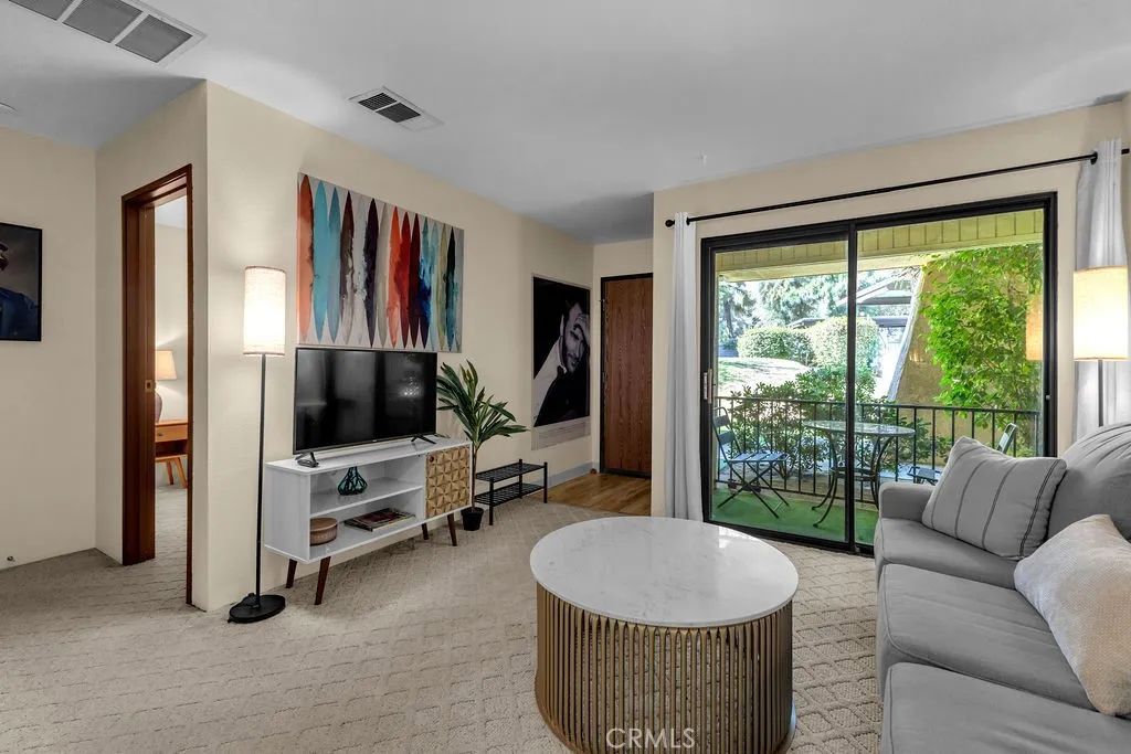 2800 N Los Felices West 107, Palm Springs, CA 92262