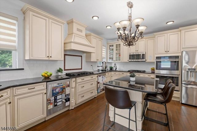 314 Pennington Ave, Passaic City, NJ 07055