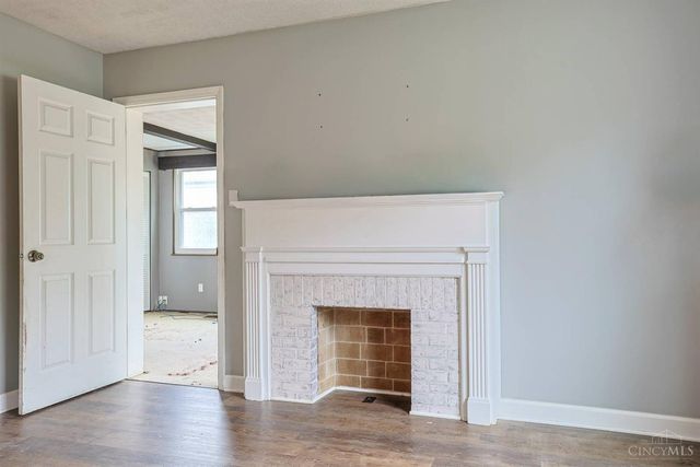 325 Don Lane, Delhi Twp, OH 45238