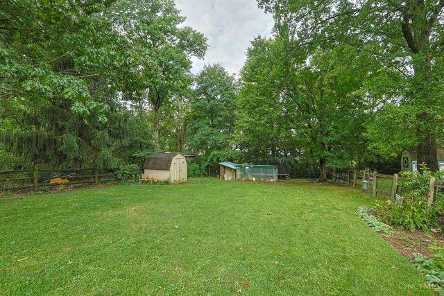 325 Don Lane, Delhi Twp, OH 45238