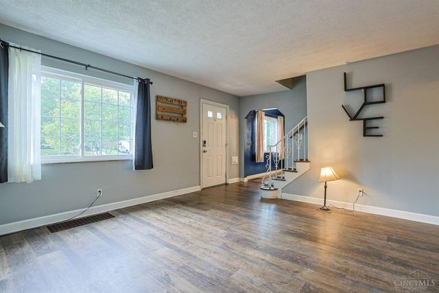 325 Don Lane, Delhi Twp, OH 45238