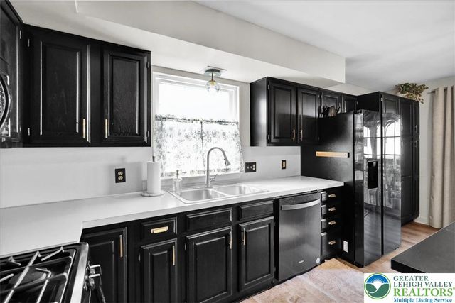 1102 Forest Street, Fleetwood Boro, PA 19522