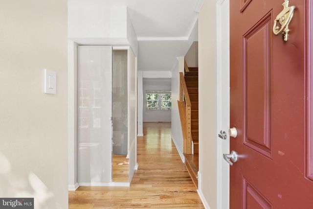 5712 MEDALLION CT, Alexandria, VA 22303