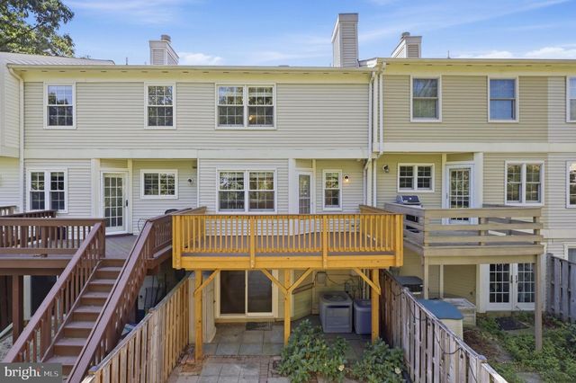 5712 MEDALLION CT, Alexandria, VA 22303